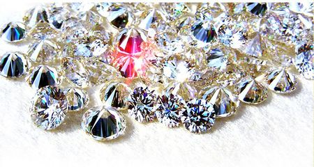 加工高檔珠寶首飾批發(fā) 花朵仿真鉆戒與圍鉆女王名媛戒指的加盟代理機遇